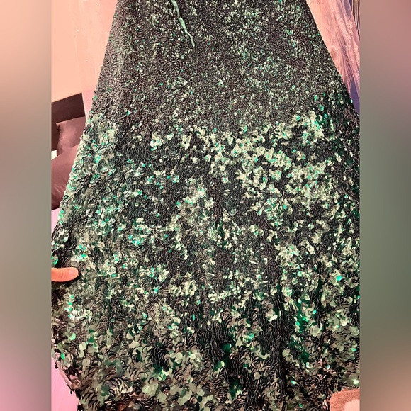 Sunaina Khera Emerald Green Lehenga Size Small - Picture 9 of 13